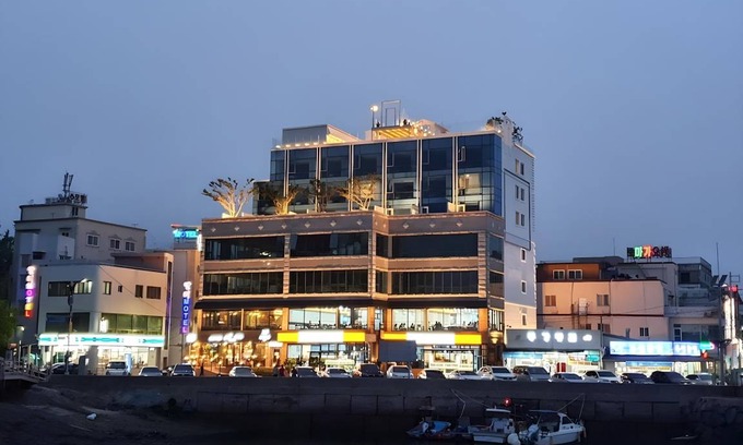 Sacheon Hotel | 79 m² Motel ∙ 4 guests