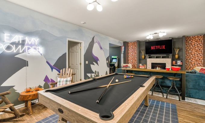 Massanutten House | 7BR Designer Home w/Hot Tub, Game Room