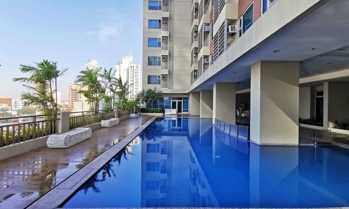 669 Ermita Condo | 8 Adriatico