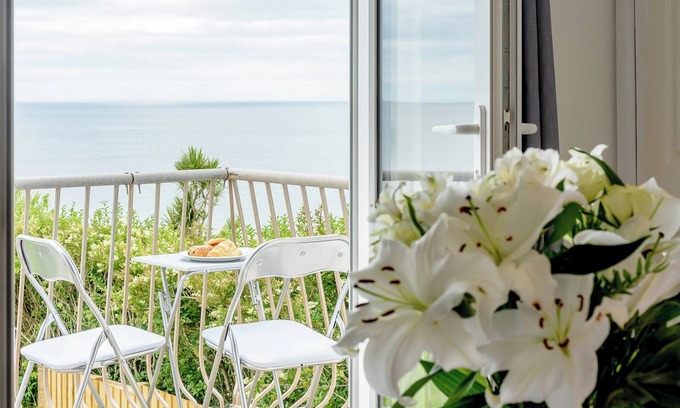 Downderry Cottage | 8 bedroom accommodation in Downderry