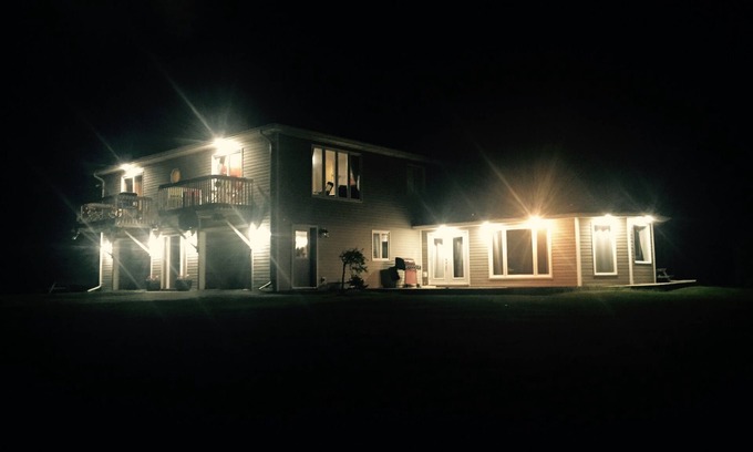 Borden-Carleton House | 8 bedroom beach house