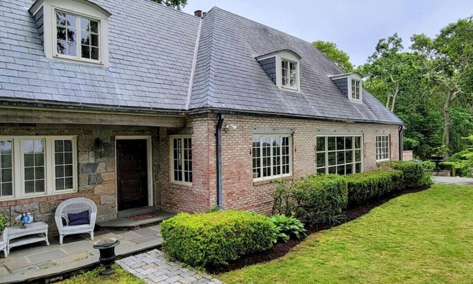 Matunuck House | 8 bedroom seacoast manor with amazing views!