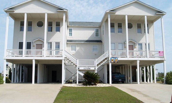 Holden Beach House | 8 BR/6+ BA 2nd Row: Gated Community. Beautiful Family House, vacation in style