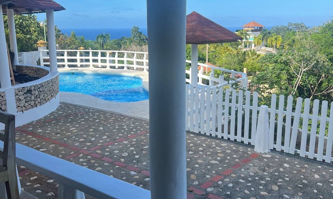 Cabrera Villa | 8 BR Amazing Ocean/Forest Views Family Villa