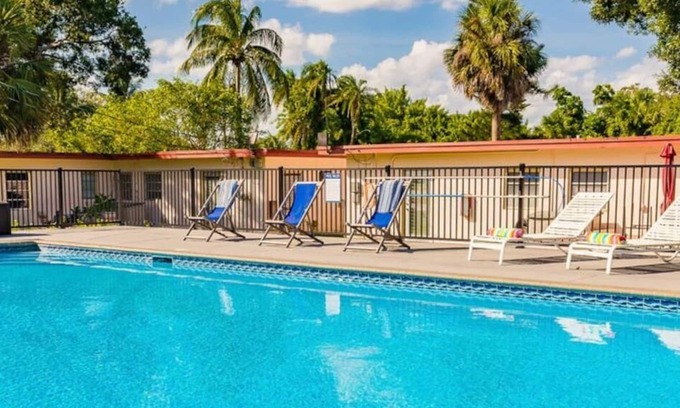Edgewood Apartment | #8 Heated Pool, Large Yard, 1BR+sunroom/office