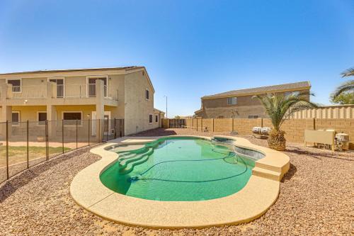 Casa Grande House | 8 Mi to Dtwn Casa Grande Poolside Paradise!
