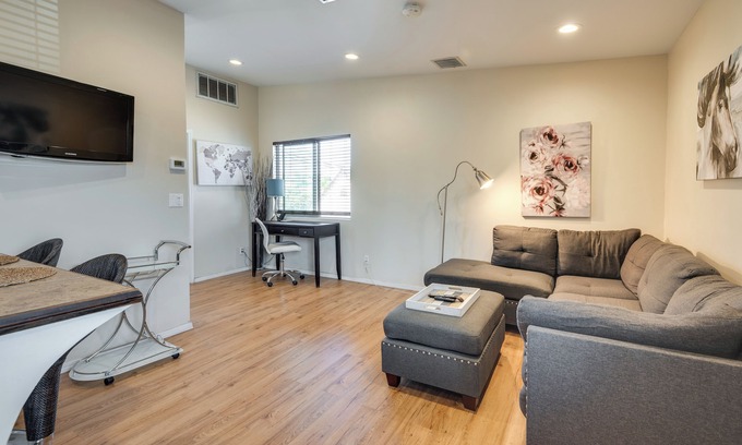 Mid City Apartment | 8 Mi to Dtwn Los Angeles: Apt w/Shared Yard!