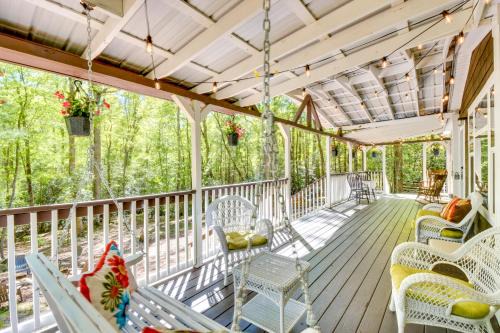 Sautee Nacoochee House | 8 Mi to Helen Sautee Nacoochee Home with Hot Tub