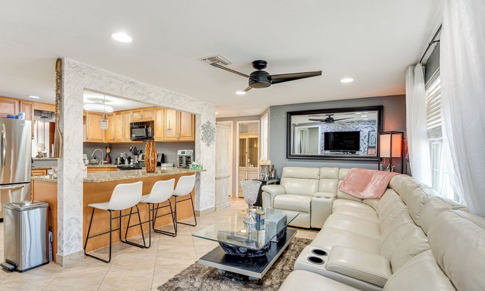 New Port Richey House | 8 Mi to Sunset Beach: Home w/Large Patio + Pool!