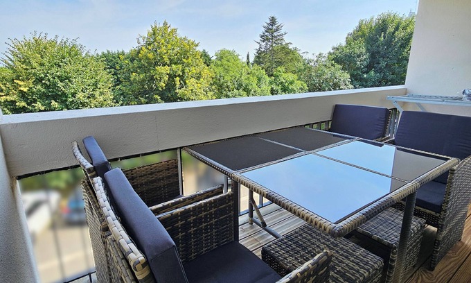 Dinan Apartment | 8-person apartment in the heart of Dinan (Free parking in front of the apartment)