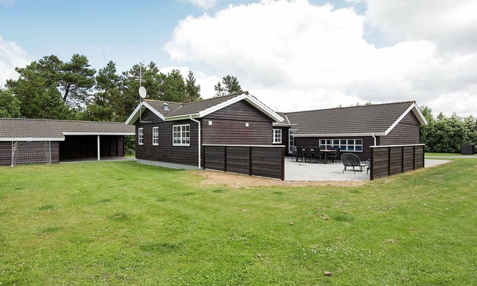Blavand Strand House | 8 person holiday home in Blåvand