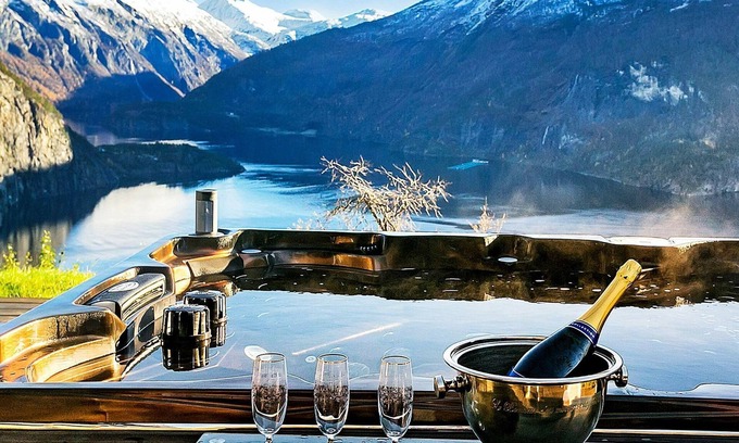 Valldal House | 8 person holiday home in Valldal-By Traum