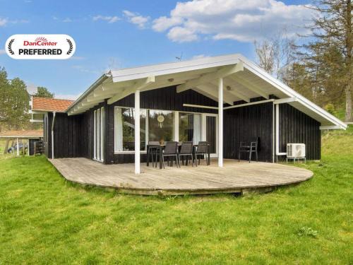 Femmøller House | 8 person holiday home in Ebeltoft