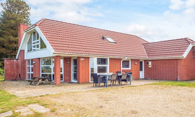 Skaven Strand House | 8 person holiday home in Tarm-By Traum