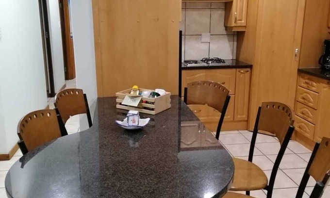 L'Agulhas House | 8 Sleeper self catering house