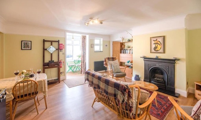 Southwold House | 8 The Craighurst, Southwold