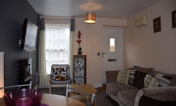 Shepton Mallet Apartment | 8 York Mews