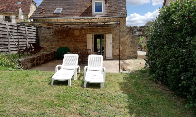 Branceilles Cottage | 80 m² air-conditioned gîte in former farmhouse, rated 4 *, sleeps 4,