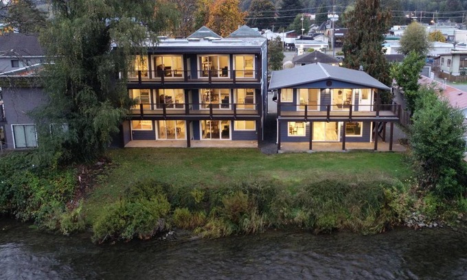 Campbell River Apartment | 80 m² Apartment ∙ 2 bedrooms ∙ 4 guests