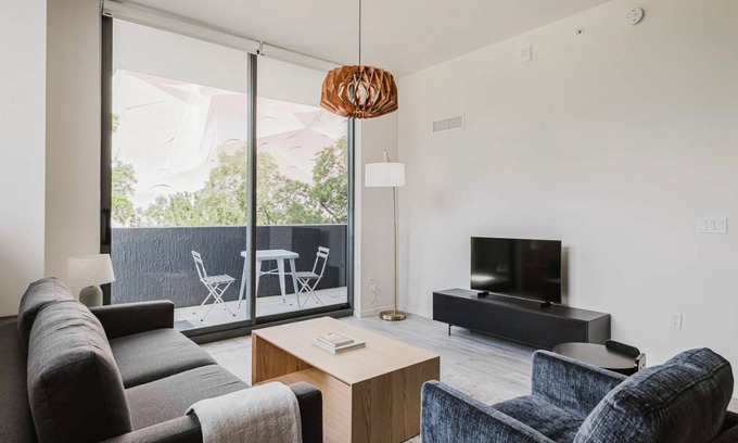 Midtown Apartment | 80 m² Apartment ∙ 1 bedroom ∙ 2 guests