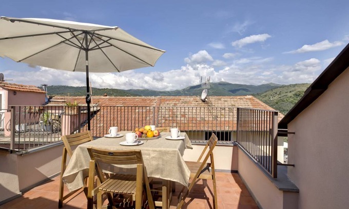 Civezza Apartment | 80 m² Apartment ∙ 2 bedrooms ∙ 4 guests