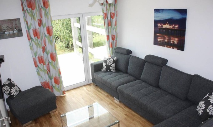Neuendorf Apartment | 80 m² Apartment ∙ 2 bedrooms ∙ 9 guests
