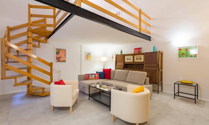 Naples City Centre Apartment | 80 m² Apartment ∙ 2 bedrooms ∙ 6 guests