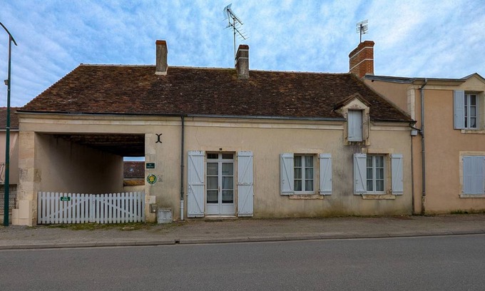 Neuillay-les-Bois Cottage | 80 m² Cabin ∙ 2 bedrooms ∙ 5 guests