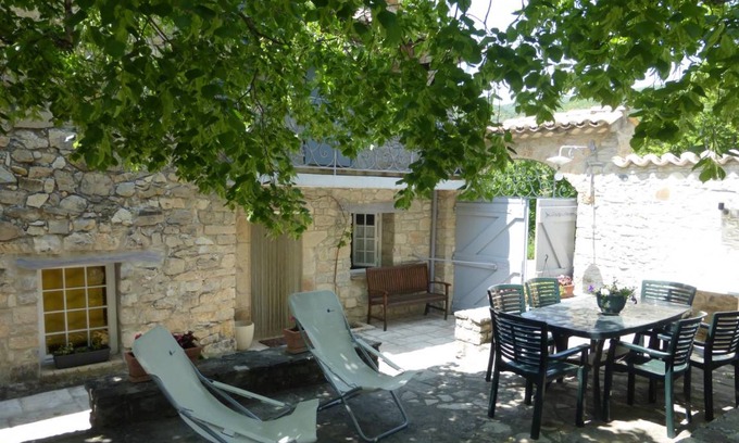 Montguers House | 80 m² Gîte ∙ 2 bedrooms ∙ 4 guests