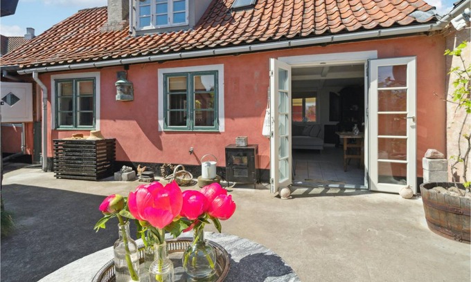 Svaneke House | 80 m² House ∙ 1 bedroom ∙ 2 guests