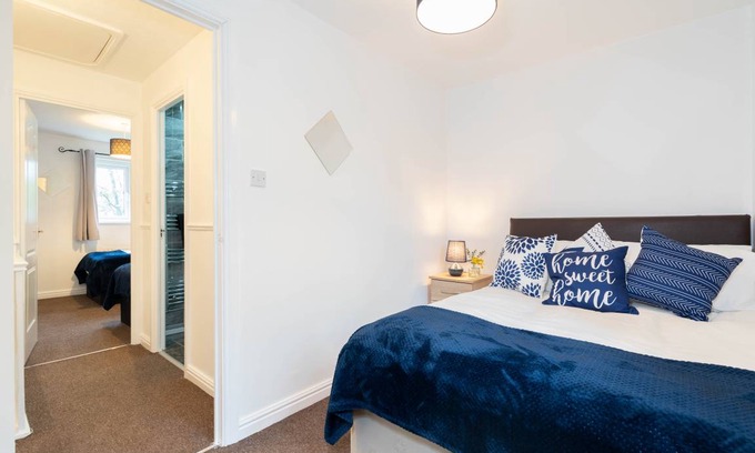 Bordesley House | 80 m² House ∙ 2 bedrooms ∙ 4 guests