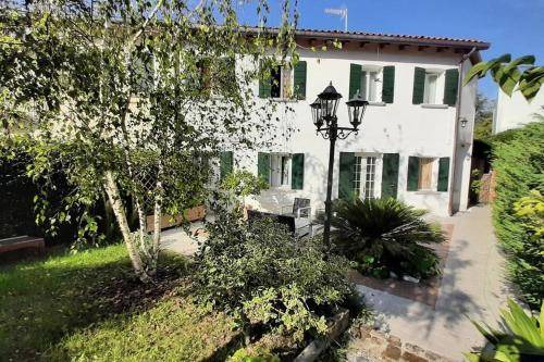 Oriago House | 80 m² House ∙ 2 bedrooms ∙ 4 guests