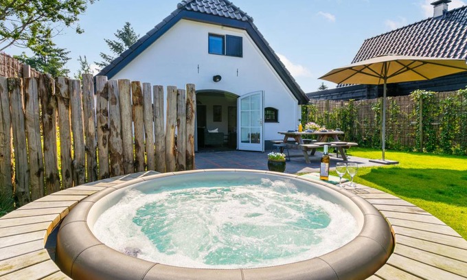 Krachtighuizen House | 80 m² House ∙ 2 bedrooms ∙ 6 guests