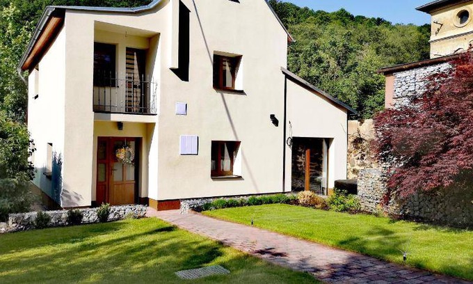 Loket House | 80 m² House ∙ 2 bedrooms ∙ 4 guests