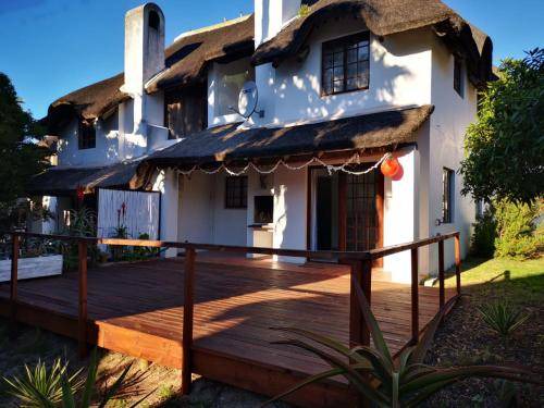 Shelley Point House | 80 m² House ∙ 2 bedrooms ∙ 6 guests