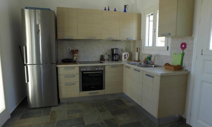 Azolimnos House | 80 m² House ∙ 3 bedrooms ∙ 6 guests