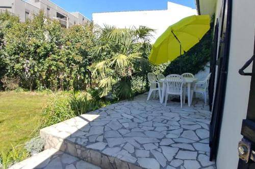 Cenon House | 80 m² House ∙ 3 bedrooms ∙ 6 guests