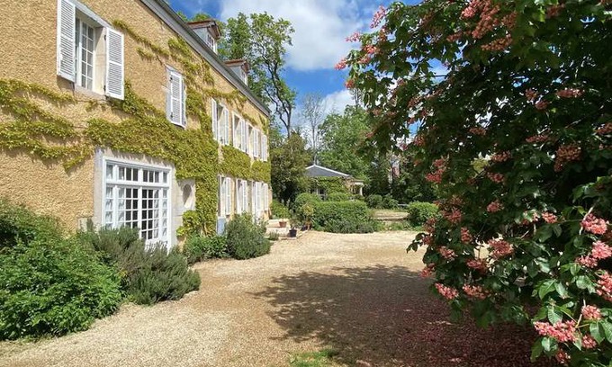 Dijon House | 80 m² House ∙ 3 bedrooms ∙ 6 guests