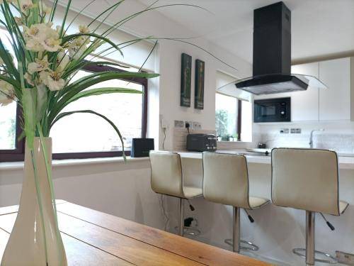 Ely House | 80 m² House ∙ 3 bedrooms ∙ 6 guests