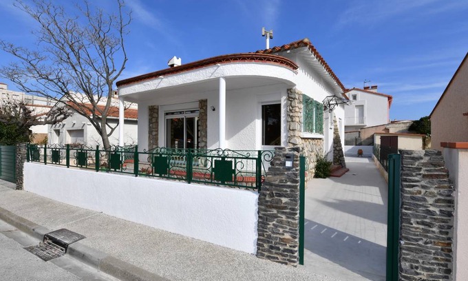 Saint-Cyprien Plage House | 80 m² House ∙ 3 bedrooms ∙ 5 guests