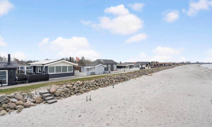 Hasmark Strand House | 80 m² House ∙ 2 bedrooms ∙ 6 guests