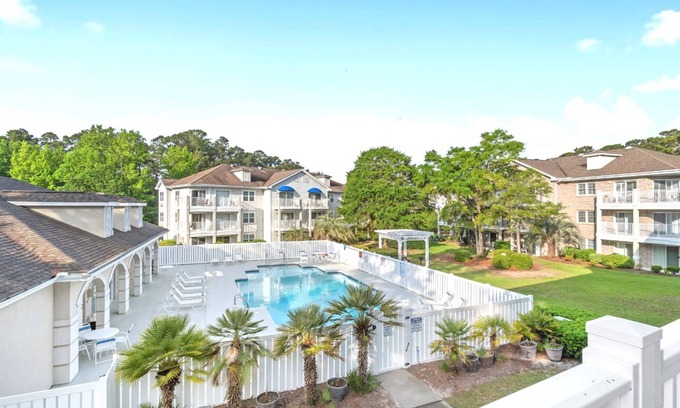 Sunset Beach Condo | 805 - 3 Bedroom Villa adjacent to Oyster Bay Golf Links in Sunset Beach