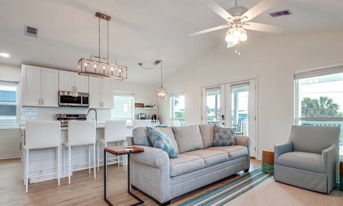 Gulf Shores Cottage | 81 m² Cabin ∙ 2 bedrooms ∙ 6 guests