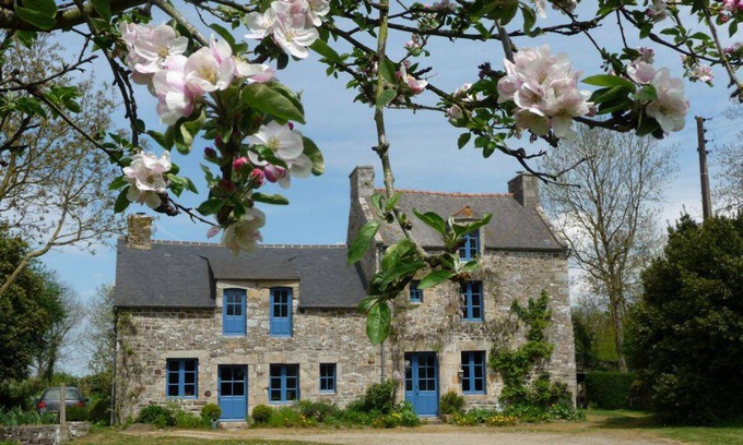 Corseul House | 81 m² Gîte ∙ 2 bedrooms ∙ 4 guests