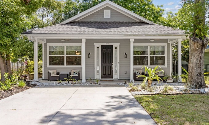 Fernandina Beach House | 810 S 7th Street ~ 3 BD, 2 BA w Private Back Yard!