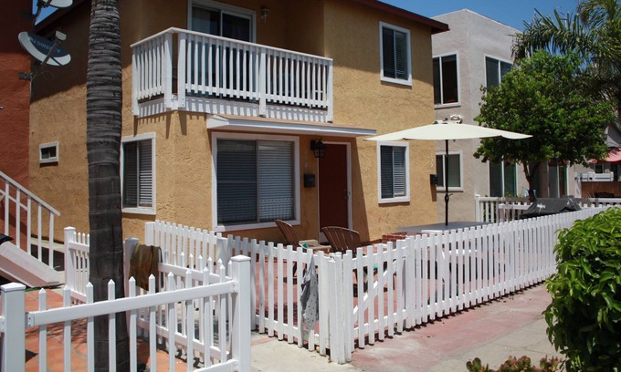 Mission Beach Condo | 812 BEACH RETREAT (Large Dining Deck - Steps to the Beach)