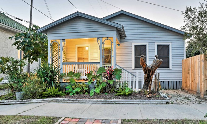 Galveston Cottage | 83 m² Cabin ∙ 2 bedrooms ∙ 8 guests