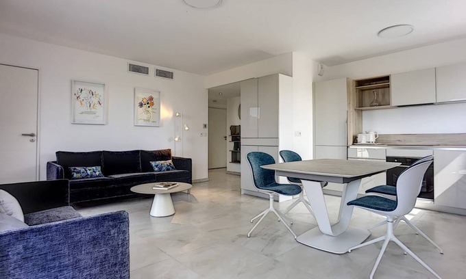Antibes Condo | 83 m² Condo ∙ 3 bedrooms ∙ 6 guests