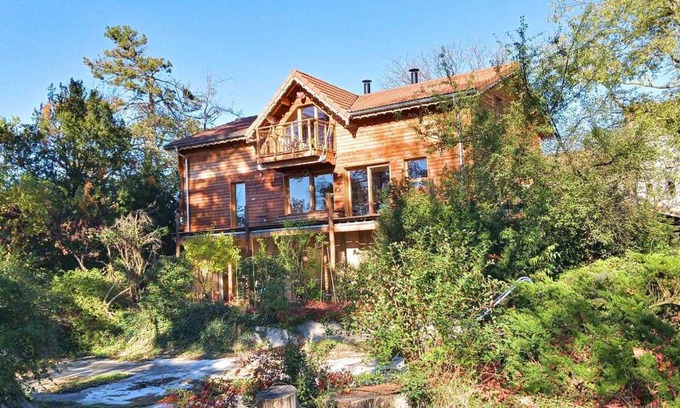 Romans-sur-Isere House | 83 m² Gîte ∙ 3 bedrooms ∙ 6 guests