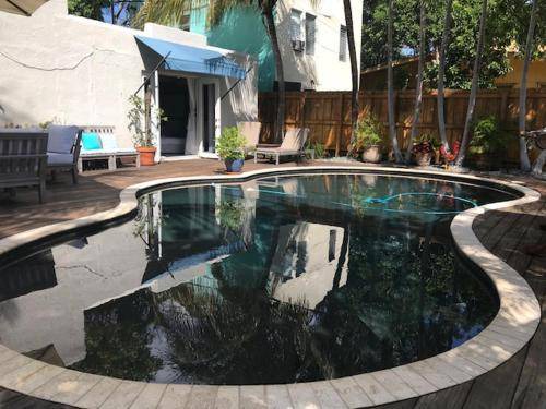 Coral Way Apartment | 84 m² Apartment ∙ 1 bedroom ∙ 2 guests